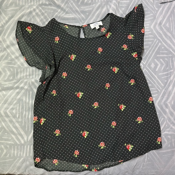 Patterned top - Picture 1 of 6